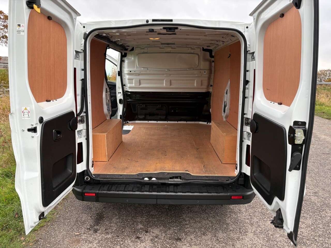 2023 RENAULT TRAFIC 2023 RENAULT TRAFIC