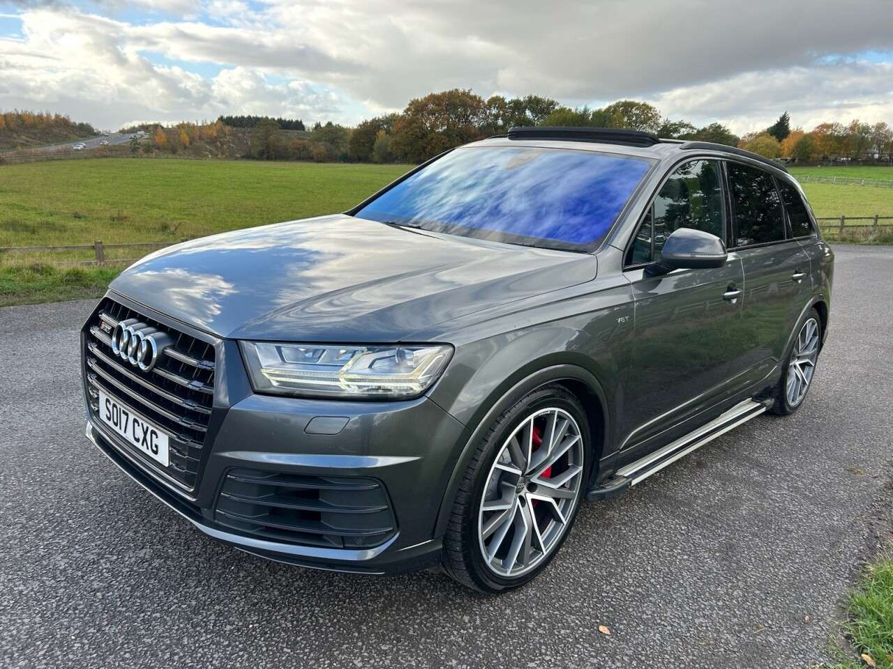 2017 AUDI SQ7 2017 AUDI SQ7