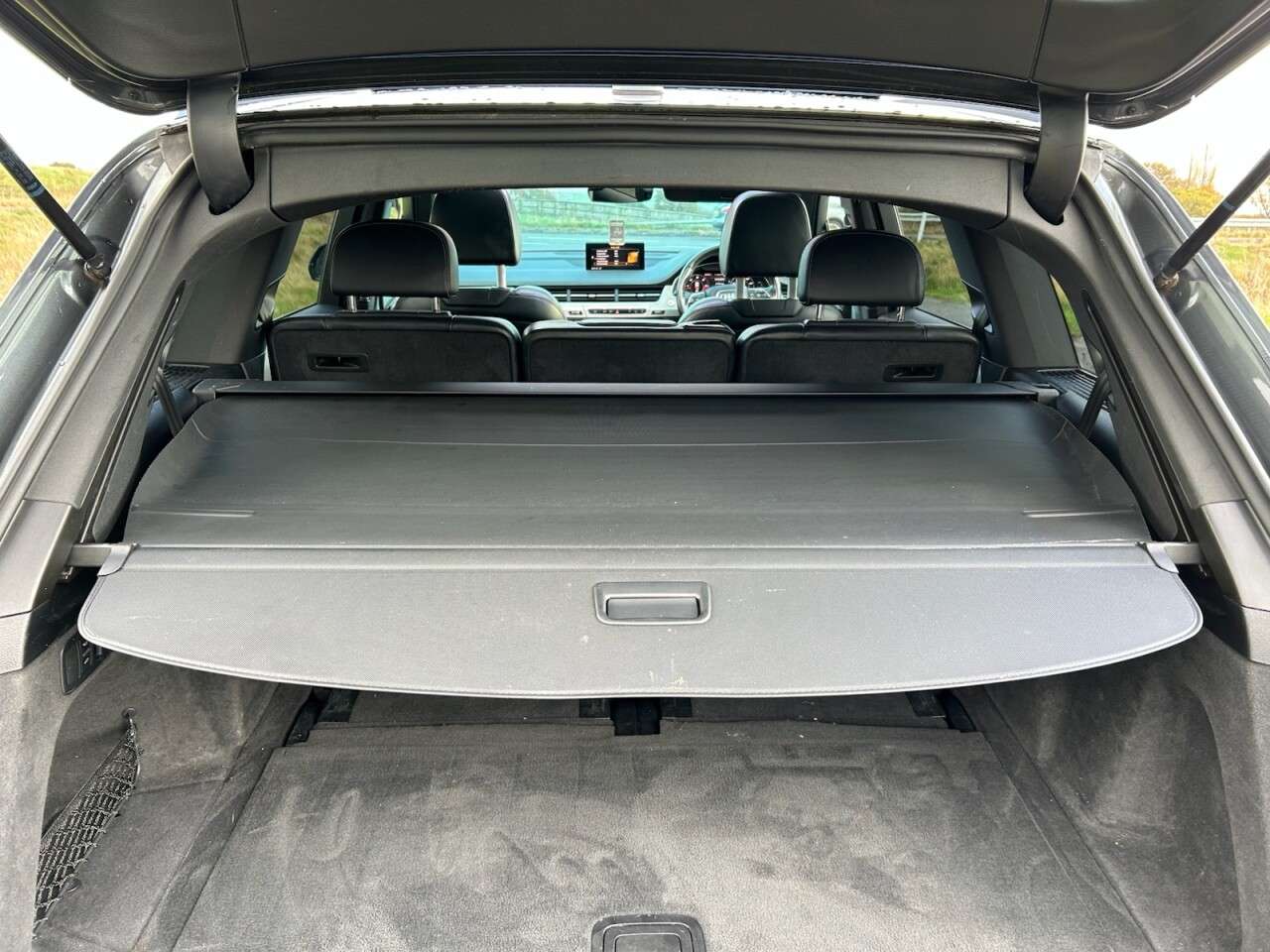 2017 AUDI SQ7 2017 AUDI SQ7