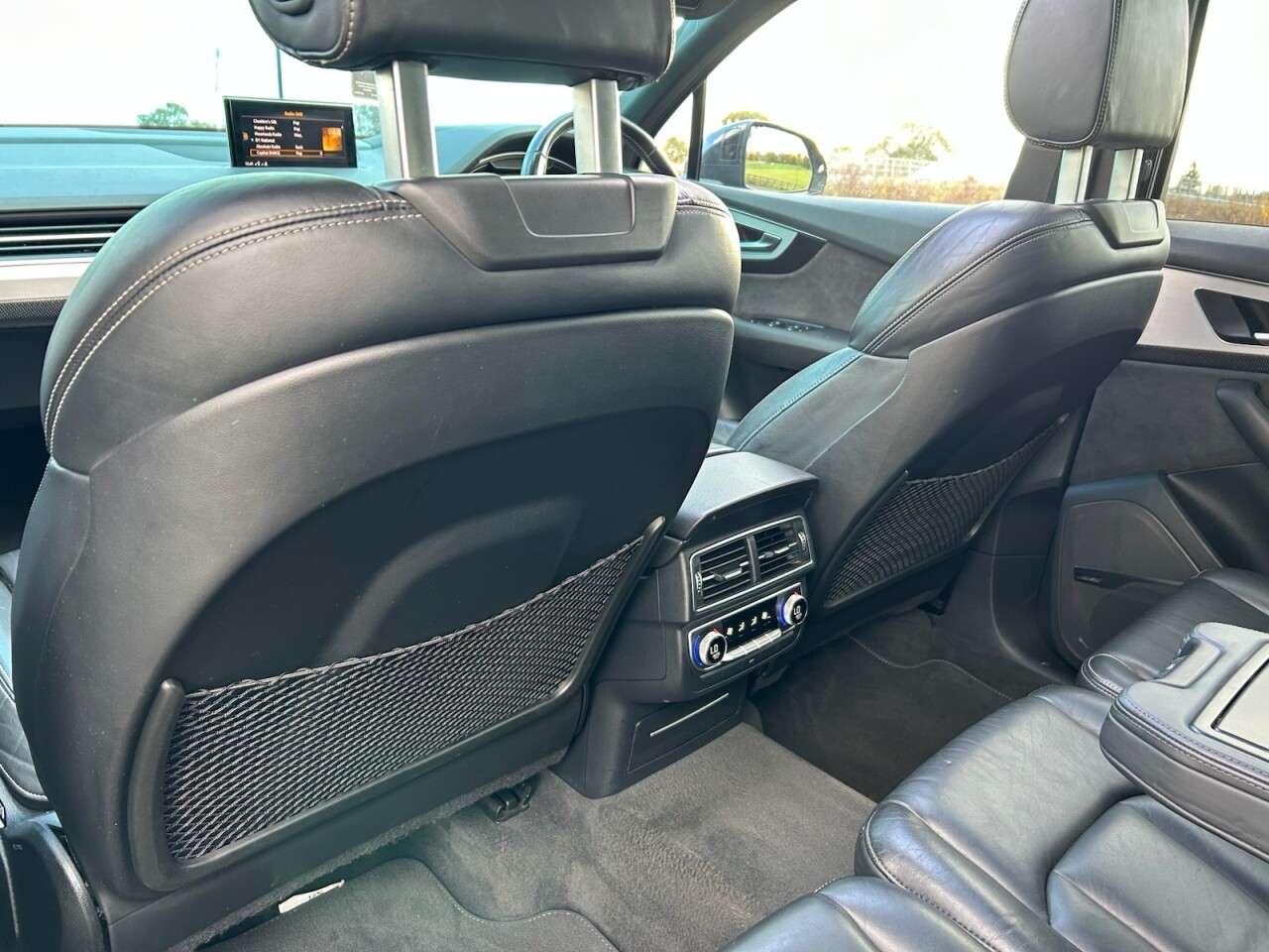 2017 AUDI SQ7 2017 AUDI SQ7