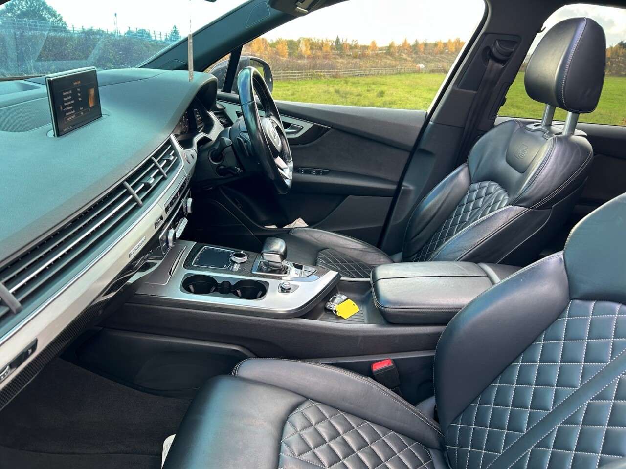 2017 AUDI SQ7 2017 AUDI SQ7