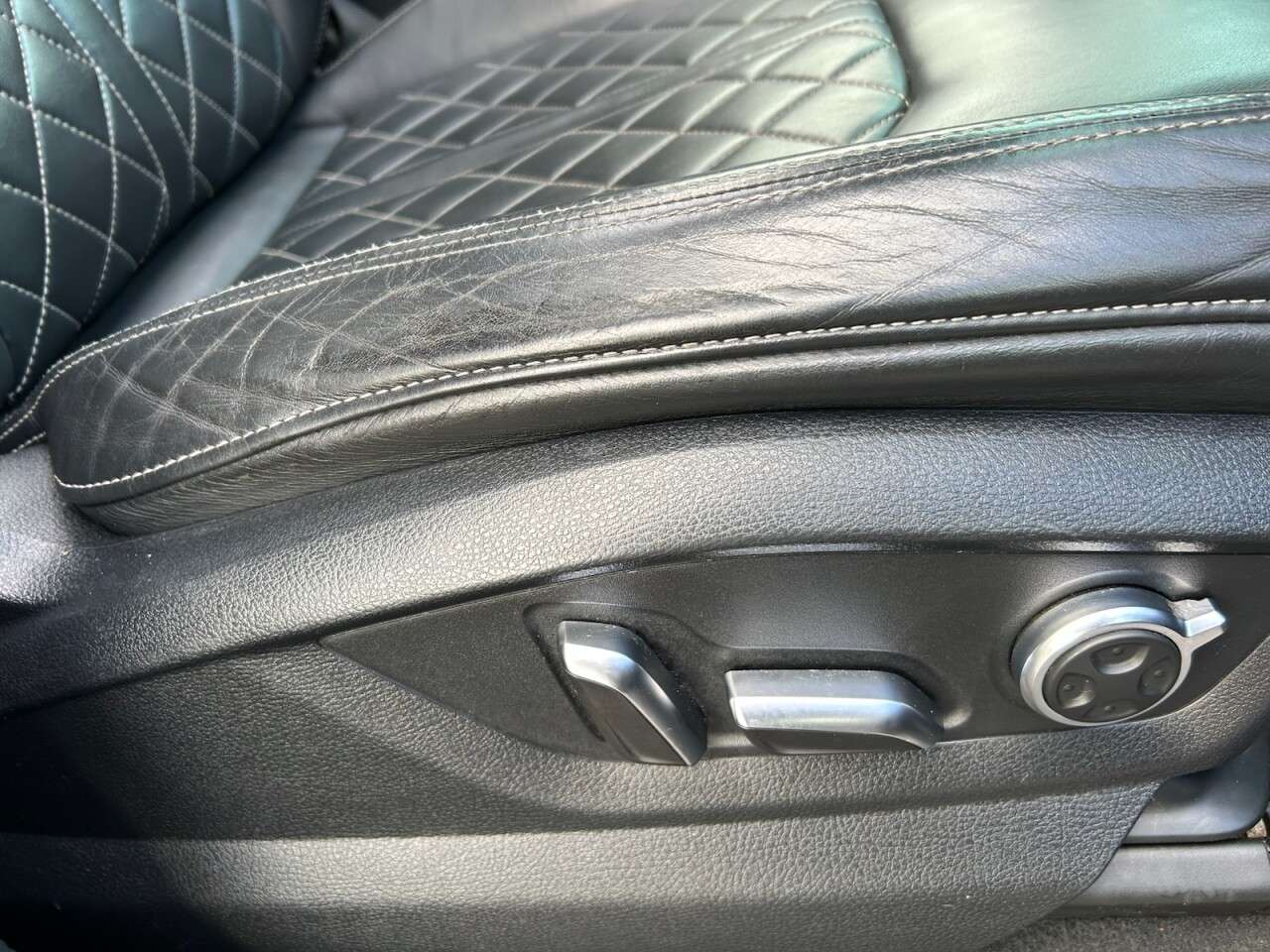 2017 AUDI SQ7 2017 AUDI SQ7