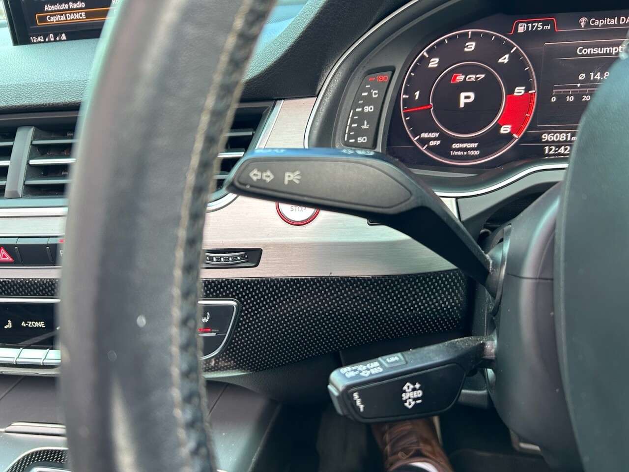 2017 AUDI SQ7 2017 AUDI SQ7