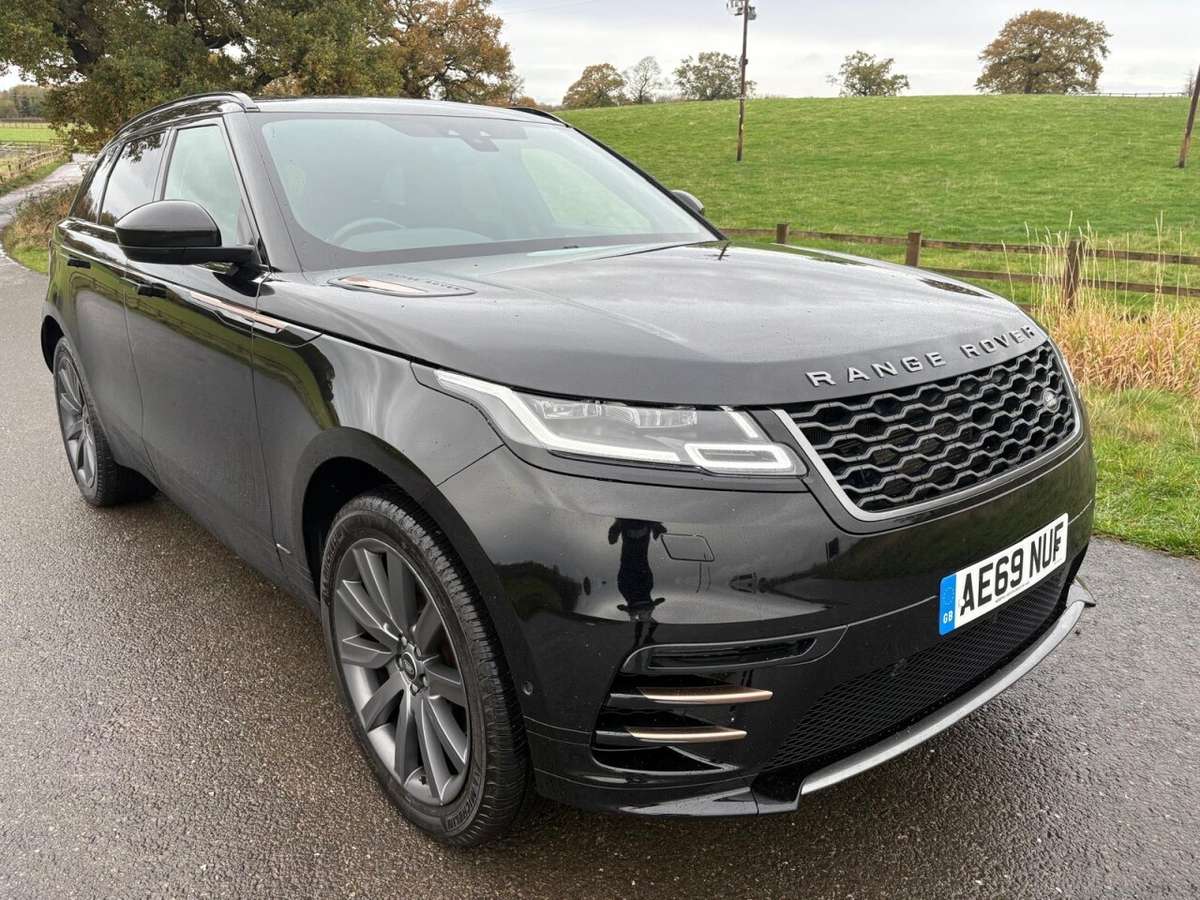 Check out this Land Rover Range Rover Velar 2019 Diesel Automatic