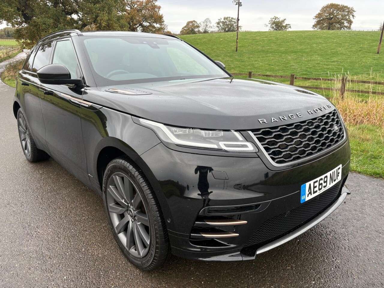 2019 LAND ROVER RANGE ROVER VELAR 2019 LAND ROVER RANGE ROVER VELAR