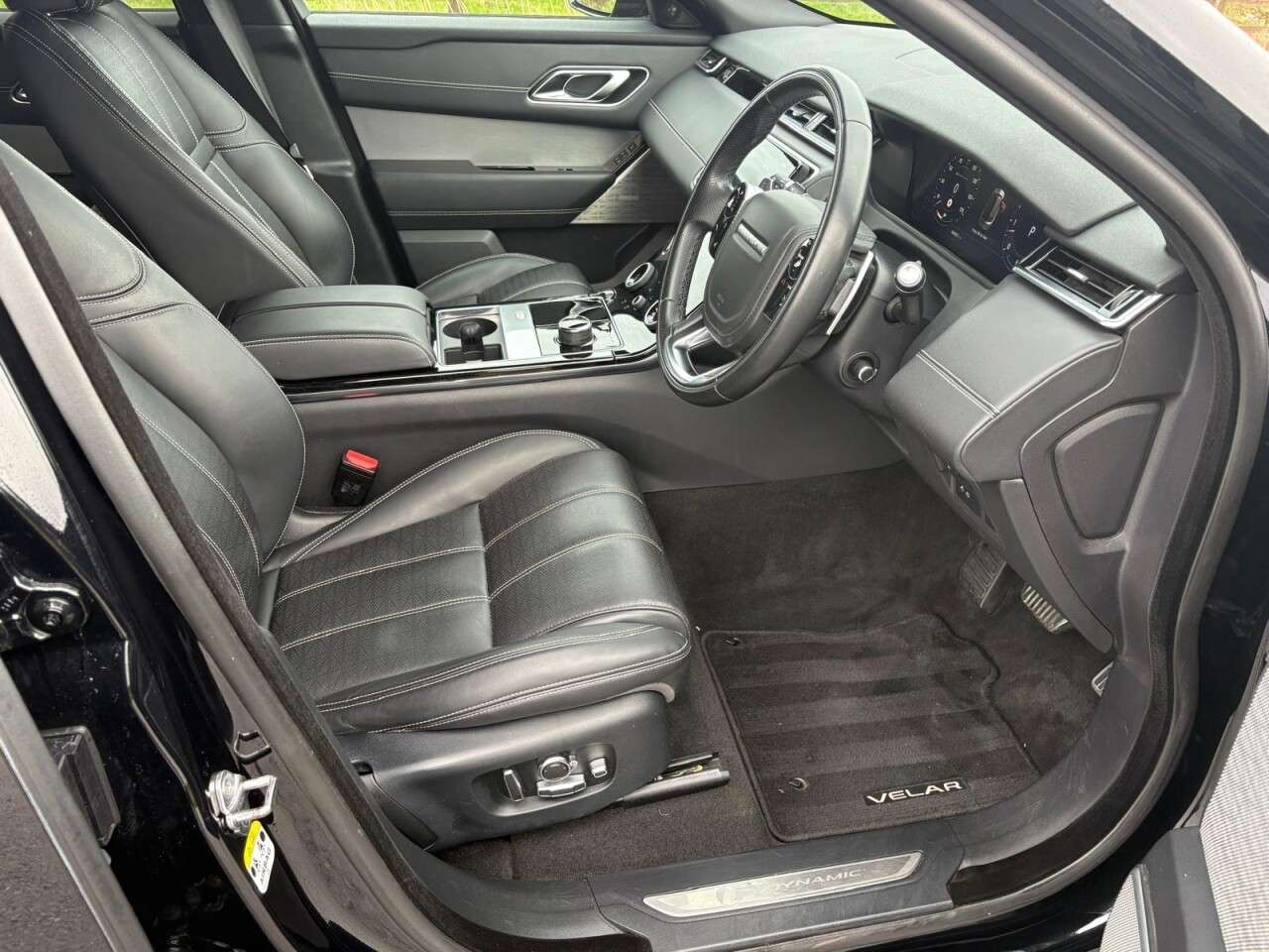 2019 LAND ROVER RANGE ROVER VELAR 2019 LAND ROVER RANGE ROVER VELAR