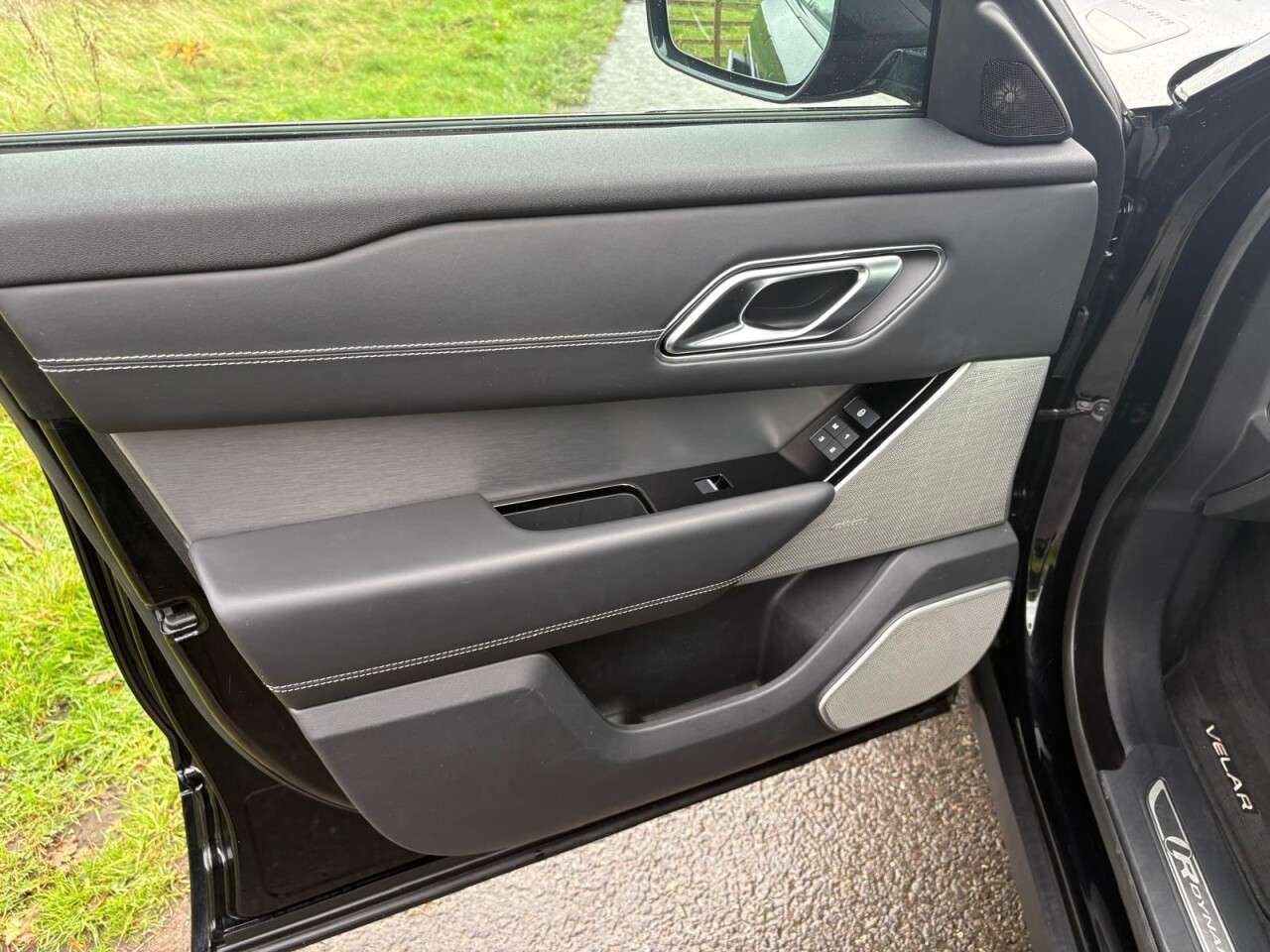 2019 LAND ROVER RANGE ROVER VELAR 2019 LAND ROVER RANGE ROVER VELAR