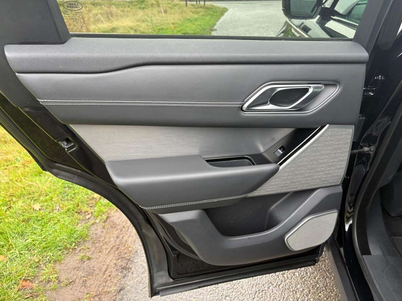 2019 LAND ROVER RANGE ROVER VELAR 2019 LAND ROVER RANGE ROVER VELAR