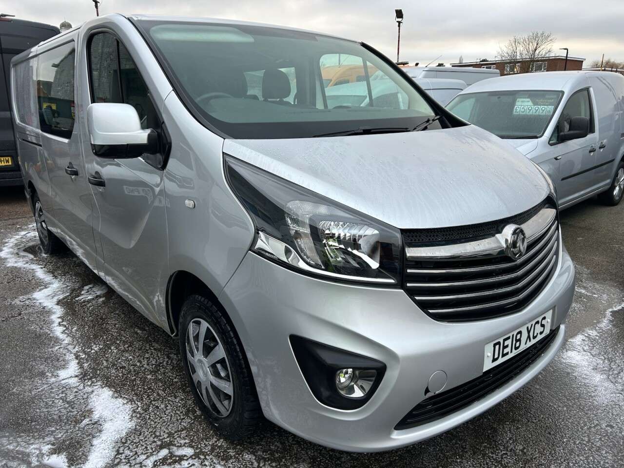 A 2018 VAUXHALL VIVARO 1.6 CDTi 2900 BiTurbo ecoTEC Sportive Crew Van Double Cab 5dr Diesel Manual A 2018 VAUXHALL VIVARO 1.6 CDTi 2900 BiTurbo ecoTEC Sportive Crew Van Double Cab 5dr Diesel Manual