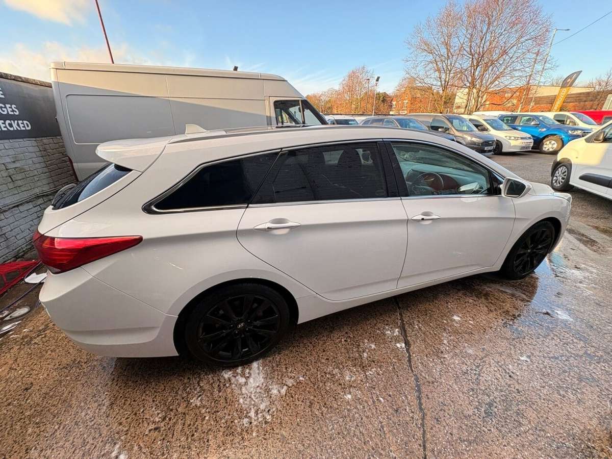 Check out this Hyundai I40 2014 Diesel Automatic