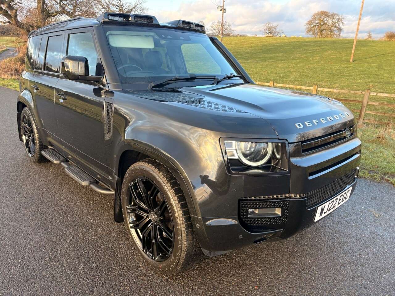 A 2022 LAND ROVER DEFENDER 3.0 D250 MHEV XS Edition SUV 5dr Diesel Auto 4WD Euro 6 (s/s) (250 ps) HOST A 2022 LAND ROVER DEFENDER 3.0 D250 MHEV XS Edition SUV 5dr Diesel Auto 4WD Euro 6 (s/s) (250 ps) HOST