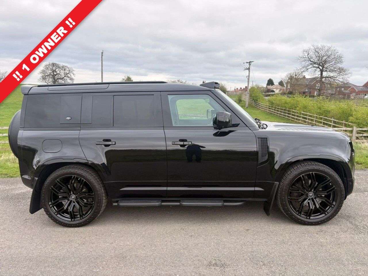 A 2022 LAND ROVER DEFENDER 3.0 D250 MHEV XS Edition SUV 5dr Diesel Auto 4WD Euro 6 (s/s) (250 ps) LOTS A 2022 LAND ROVER DEFENDER 3.0 D250 MHEV XS Edition SUV 5dr Diesel Auto 4WD Euro 6 (s/s) (250 ps) LOTS