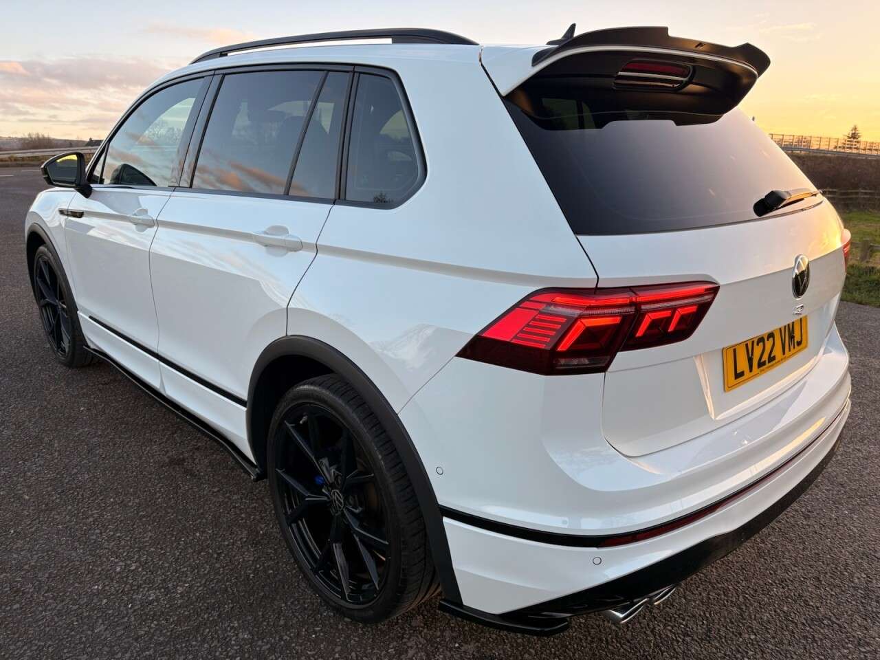 2022 VOLKSWAGEN TIGUAN 2022 VOLKSWAGEN TIGUAN