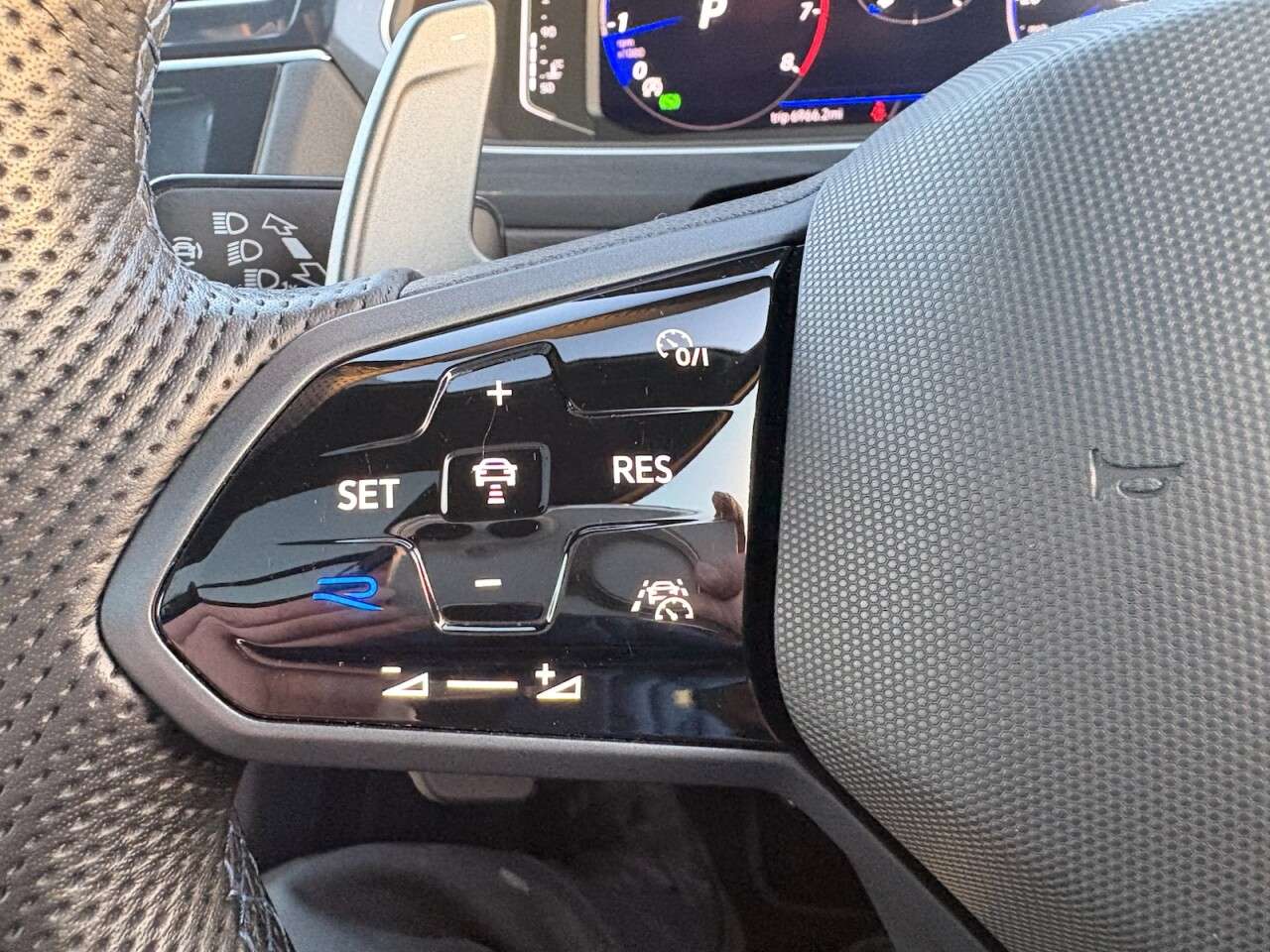 2022 VOLKSWAGEN TIGUAN 2022 VOLKSWAGEN TIGUAN