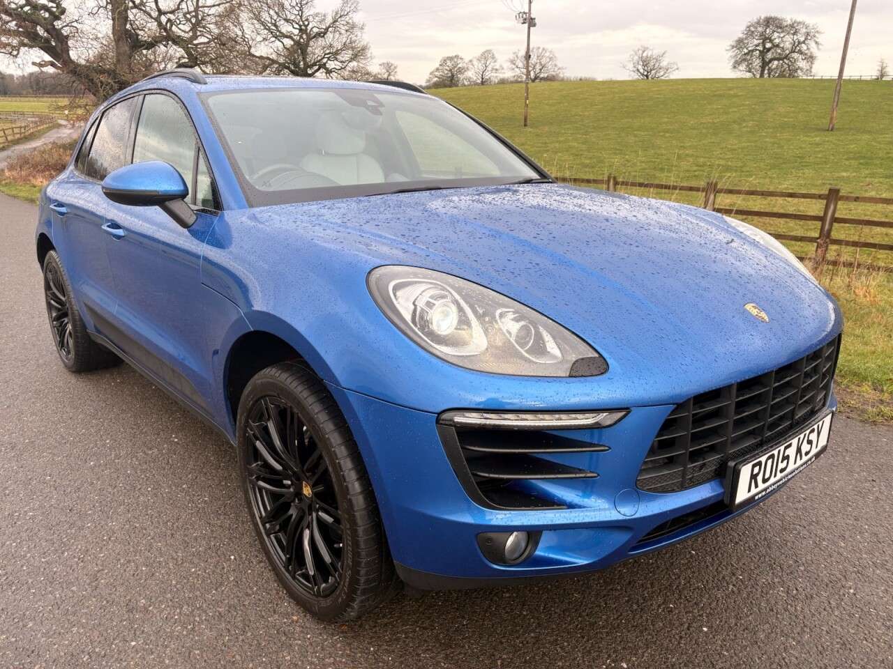 A 2015 PORSCHE MACAN 3.0 TD V6 S SUV 5dr Diesel PDK 4WD Euro 6 (s/s) (258 ps) FULL HISTORY, GREA A 2015 PORSCHE MACAN 3.0 TD V6 S SUV 5dr Diesel PDK 4WD Euro 6 (s/s) (258 ps) FULL HISTORY, GREA