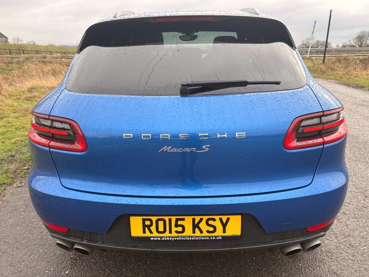 2015 PORSCHE MACAN 2015 PORSCHE MACAN