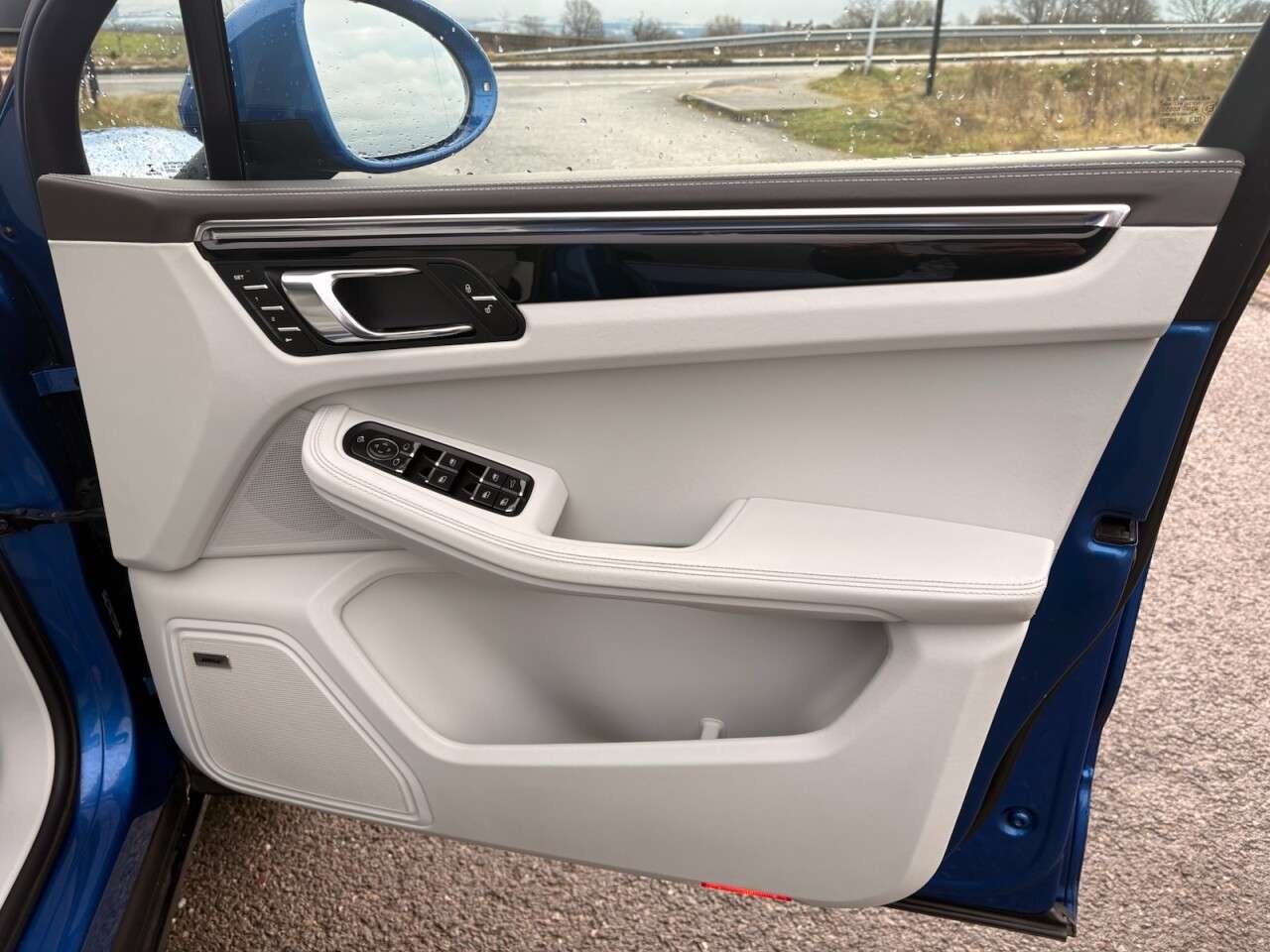 2015 PORSCHE MACAN 2015 PORSCHE MACAN