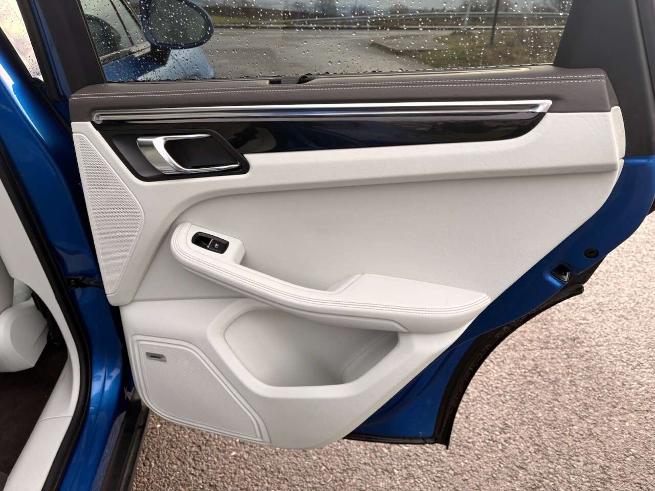 2015 PORSCHE MACAN 2015 PORSCHE MACAN