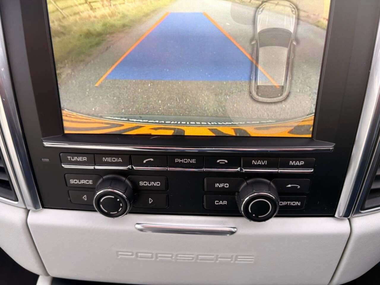 2015 PORSCHE MACAN 2015 PORSCHE MACAN