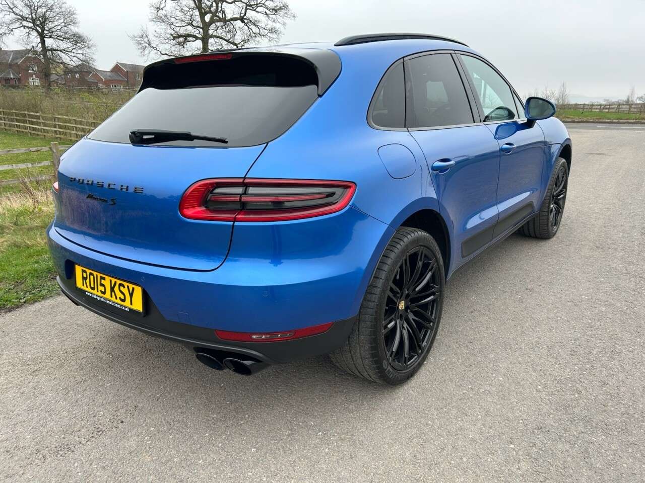 2015 PORSCHE MACAN 2015 PORSCHE MACAN