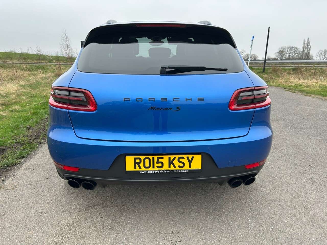 2015 PORSCHE MACAN 2015 PORSCHE MACAN