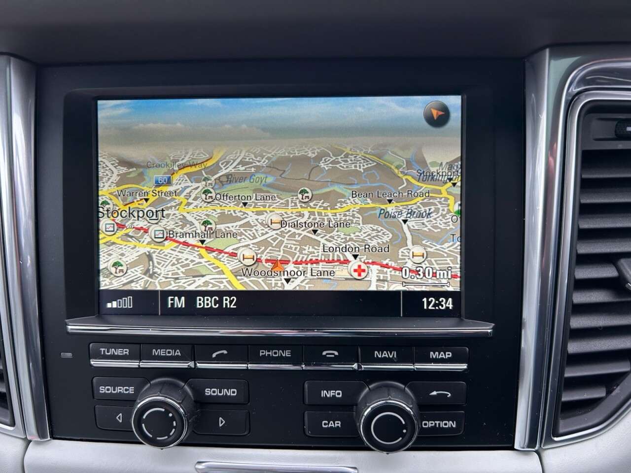 2015 PORSCHE MACAN 2015 PORSCHE MACAN