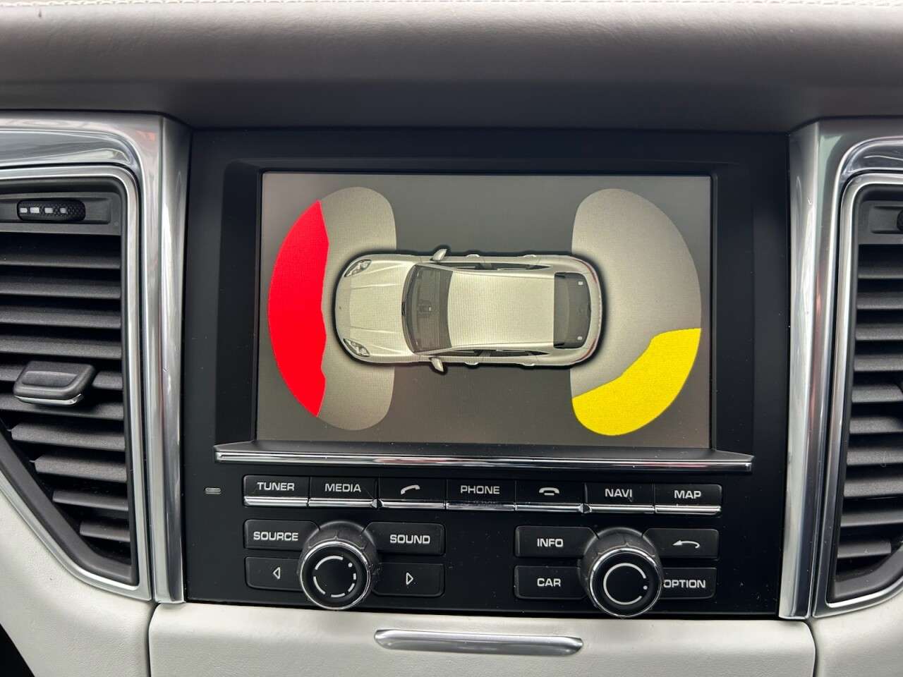 2015 PORSCHE MACAN 2015 PORSCHE MACAN