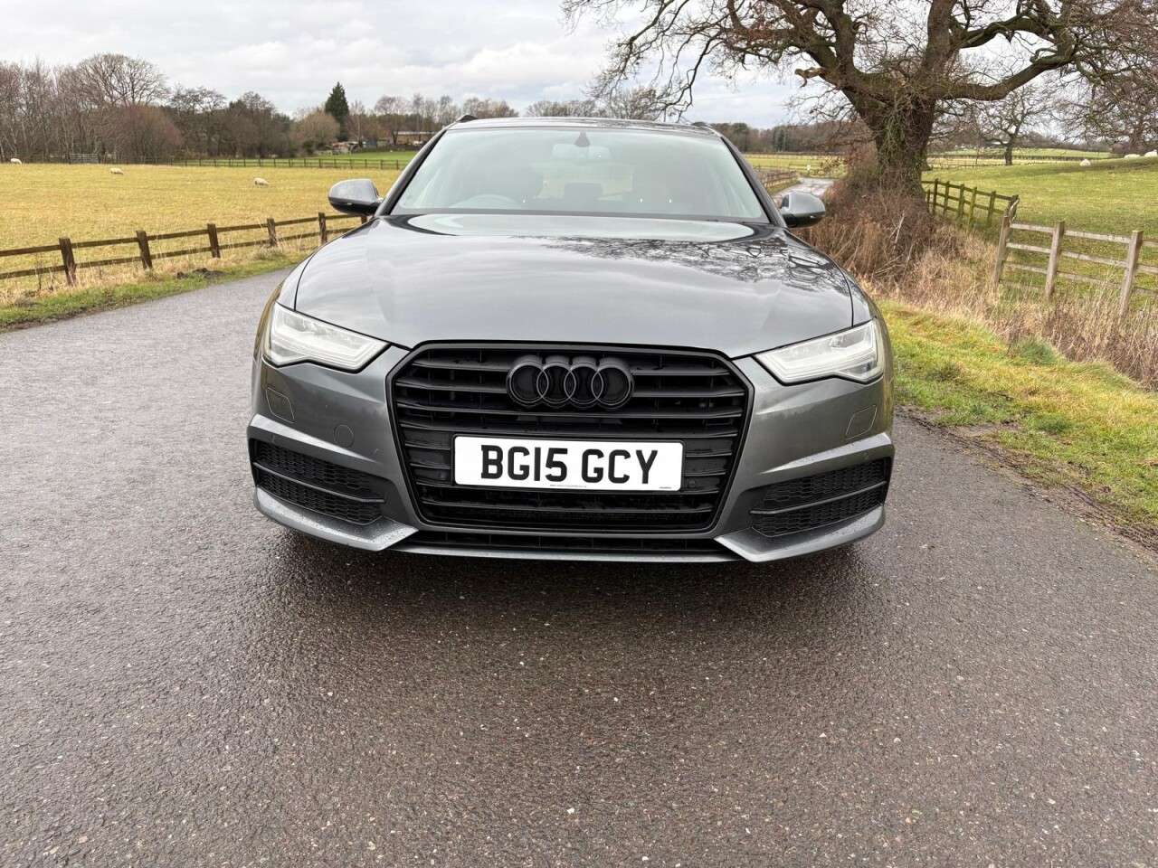 A 2015 AUDI A6 AVANT 2.0 TDI ultra Black Edition Estate 5dr Diesel S Tronic Euro 6 (s/s) (190 ps A 2015 AUDI A6 AVANT 2.0 TDI ultra Black Edition Estate 5dr Diesel S Tronic Euro 6 (s/s) (190 ps