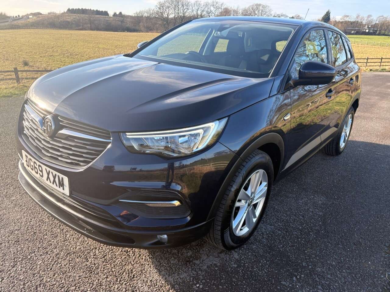 A 2019 VAUXHALL GRANDLAND X 1.2 Turbo GPF SE SUV 5dr Petrol Manual Euro 6 (s/s) (130 ps) 38K MILES ECON A 2019 VAUXHALL GRANDLAND X 1.2 Turbo GPF SE SUV 5dr Petrol Manual Euro 6 (s/s) (130 ps) 38K MILES ECON