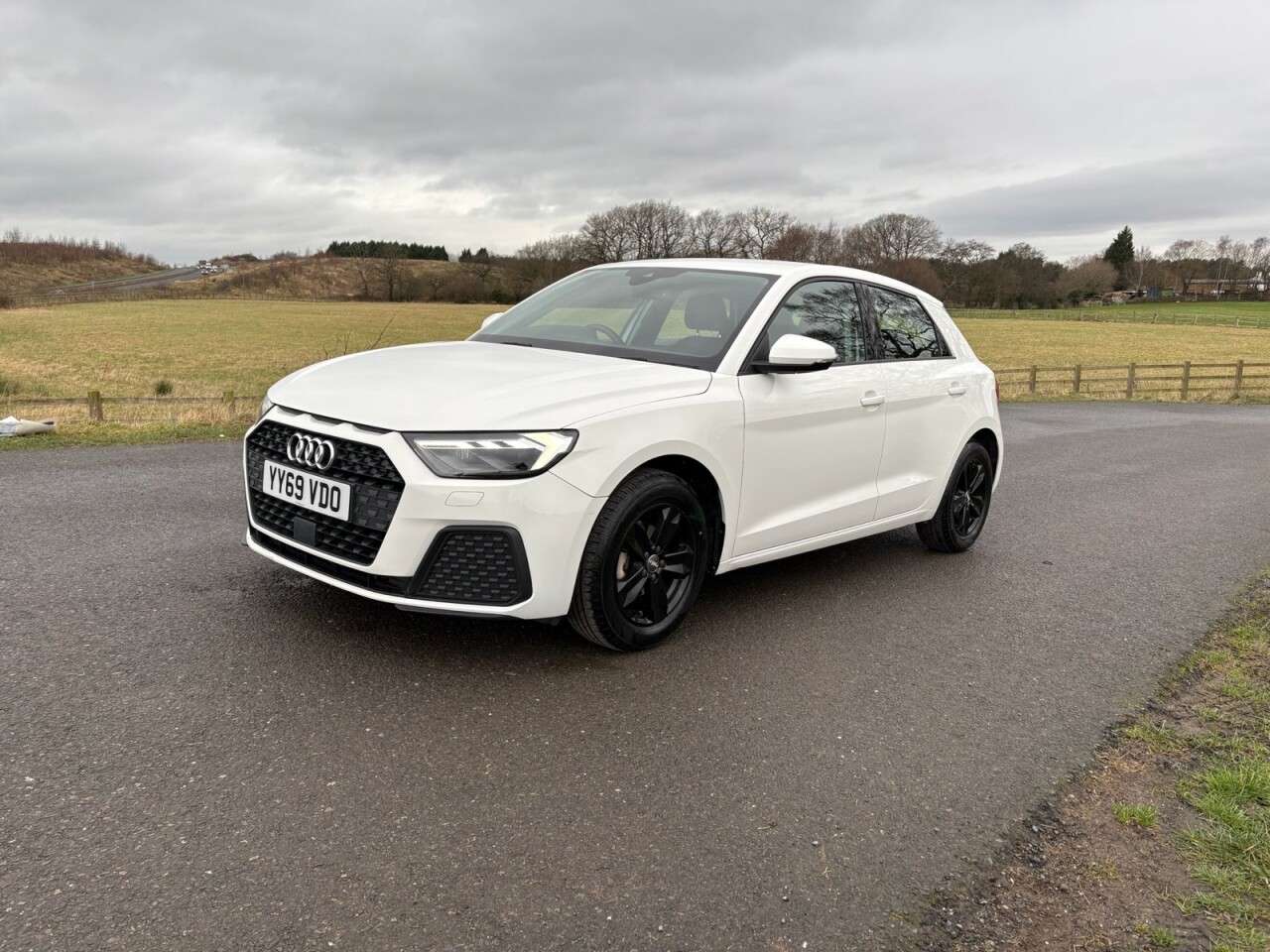 A 2020 AUDI A1 1.0 TFSI 25 Technik Sportback 5dr Petrol Manual Euro 6 (s/s) (95 ps) A 2020 AUDI A1 1.0 TFSI 25 Technik Sportback 5dr Petrol Manual Euro 6 (s/s) (95 ps)