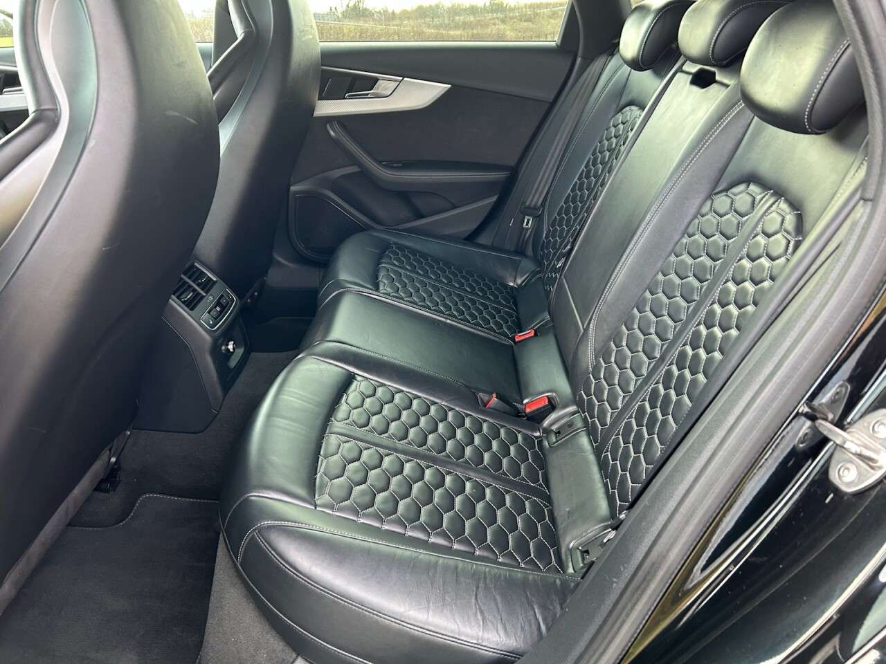 2018 AUDI RS4 AVANT 2018 AUDI RS4 AVANT