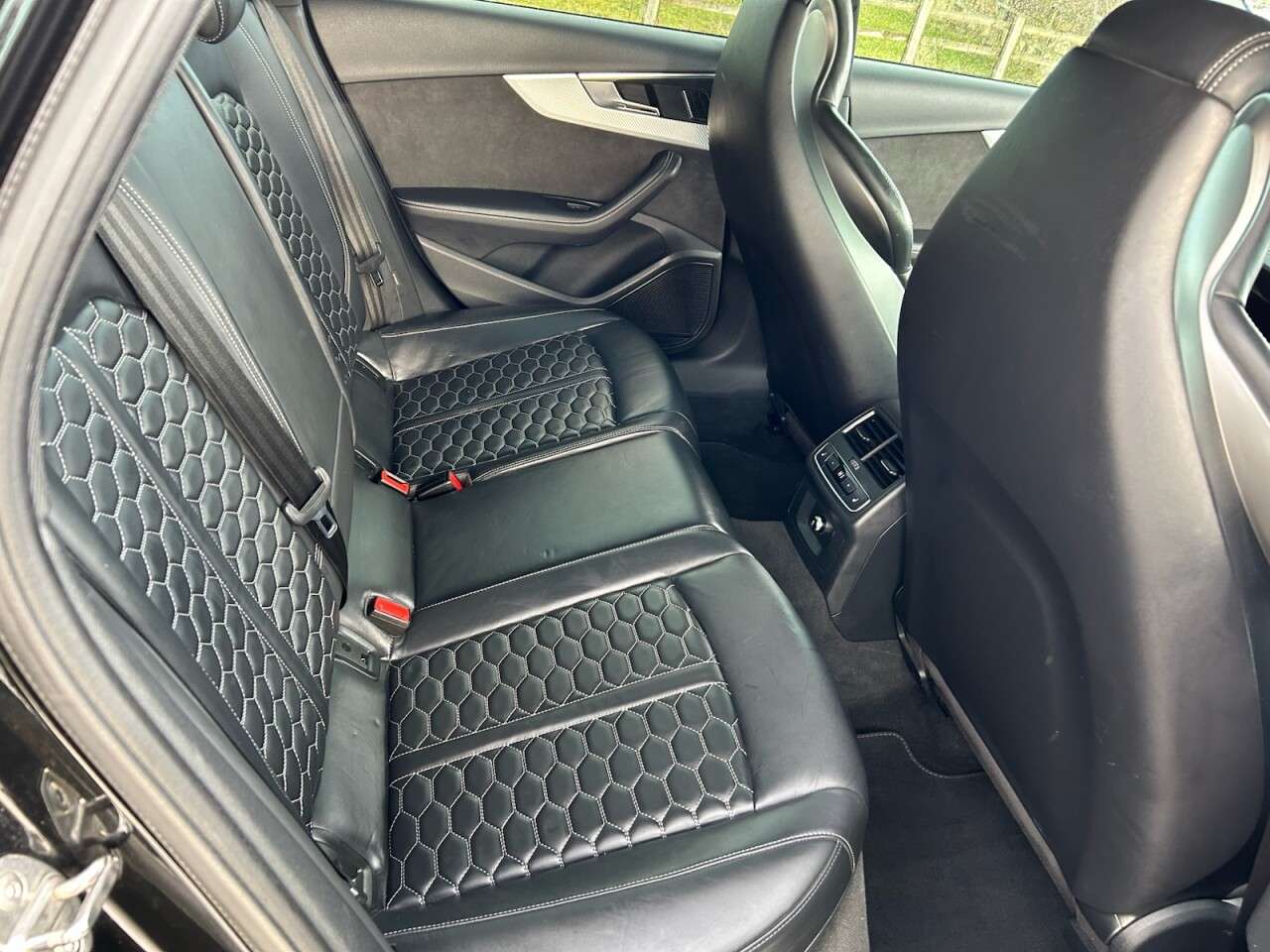 2018 AUDI RS4 AVANT 2018 AUDI RS4 AVANT