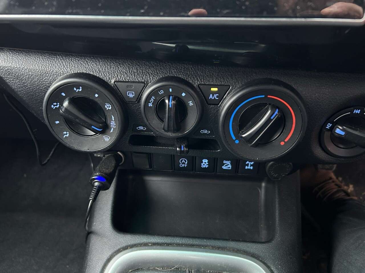 2020 TOYOTA HI-LUX 2020 TOYOTA HI-LUX