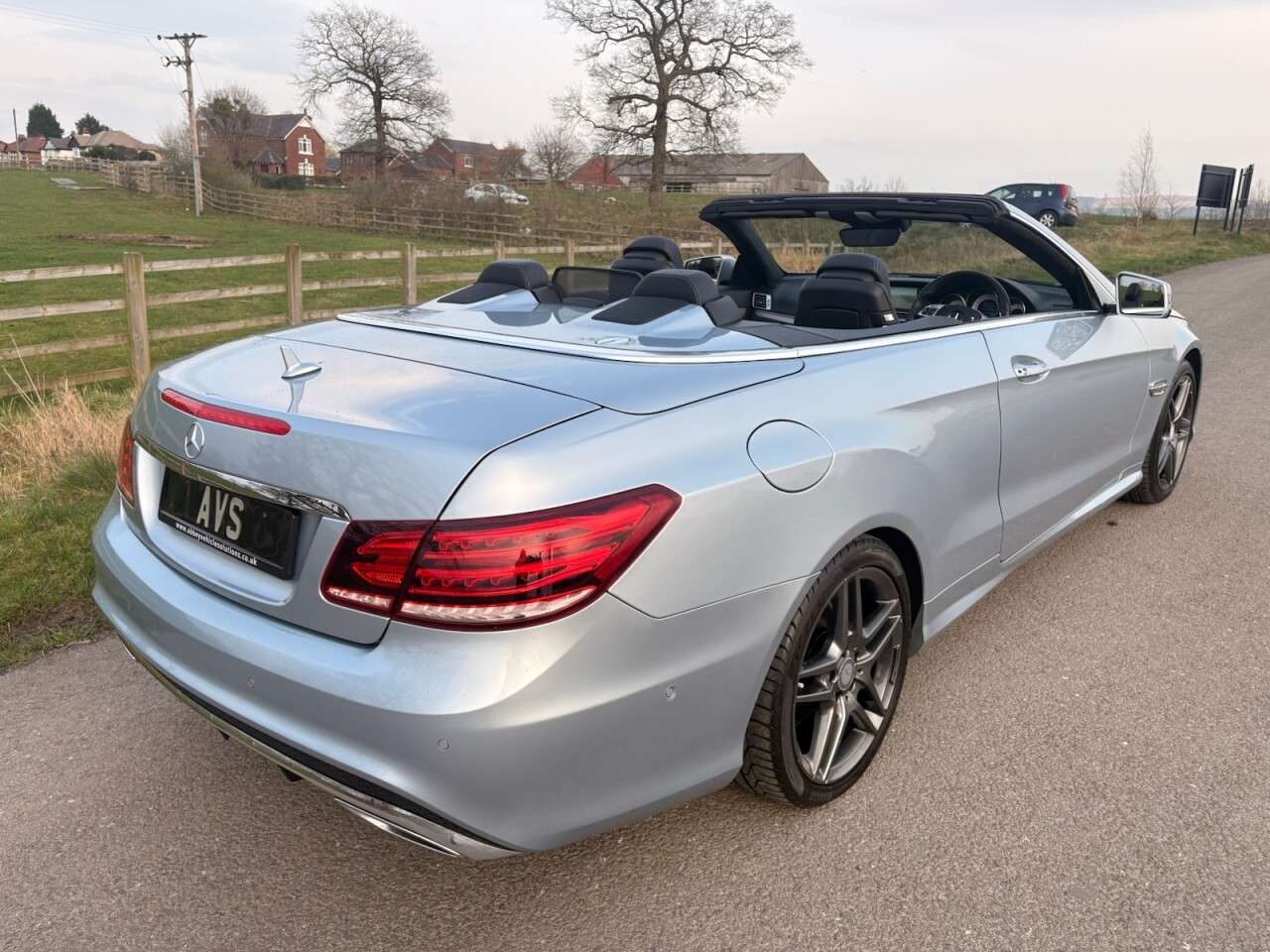 A 2015 MERCEDES-BENZ E-CLASS 2.1 E220 CDI AMG Sport Cabriolet 2dr Diesel G-Tronic+ Euro 5 (s/s) (170 ps) A 2015 MERCEDES-BENZ E-CLASS 2.1 E220 CDI AMG Sport Cabriolet 2dr Diesel G-Tronic+ Euro 5 (s/s) (170 ps)