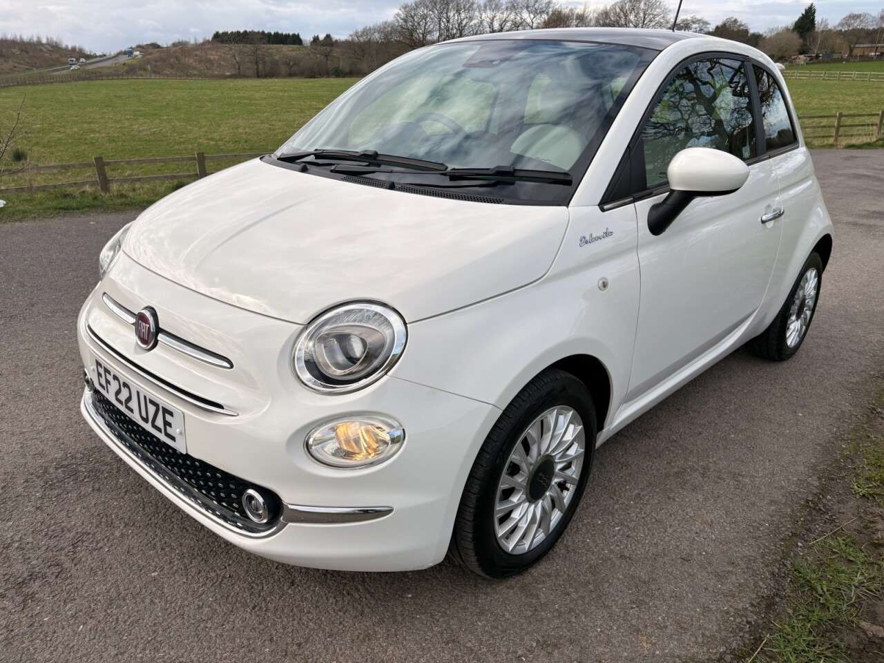 A 2022 FIAT 500 1.0 MHEV Dolcevita Hatchback 3dr Petrol Manual Euro 6 (s/s) (70 bhp) CAT S A 2022 FIAT 500 1.0 MHEV Dolcevita Hatchback 3dr Petrol Manual Euro 6 (s/s) (70 bhp) CAT S