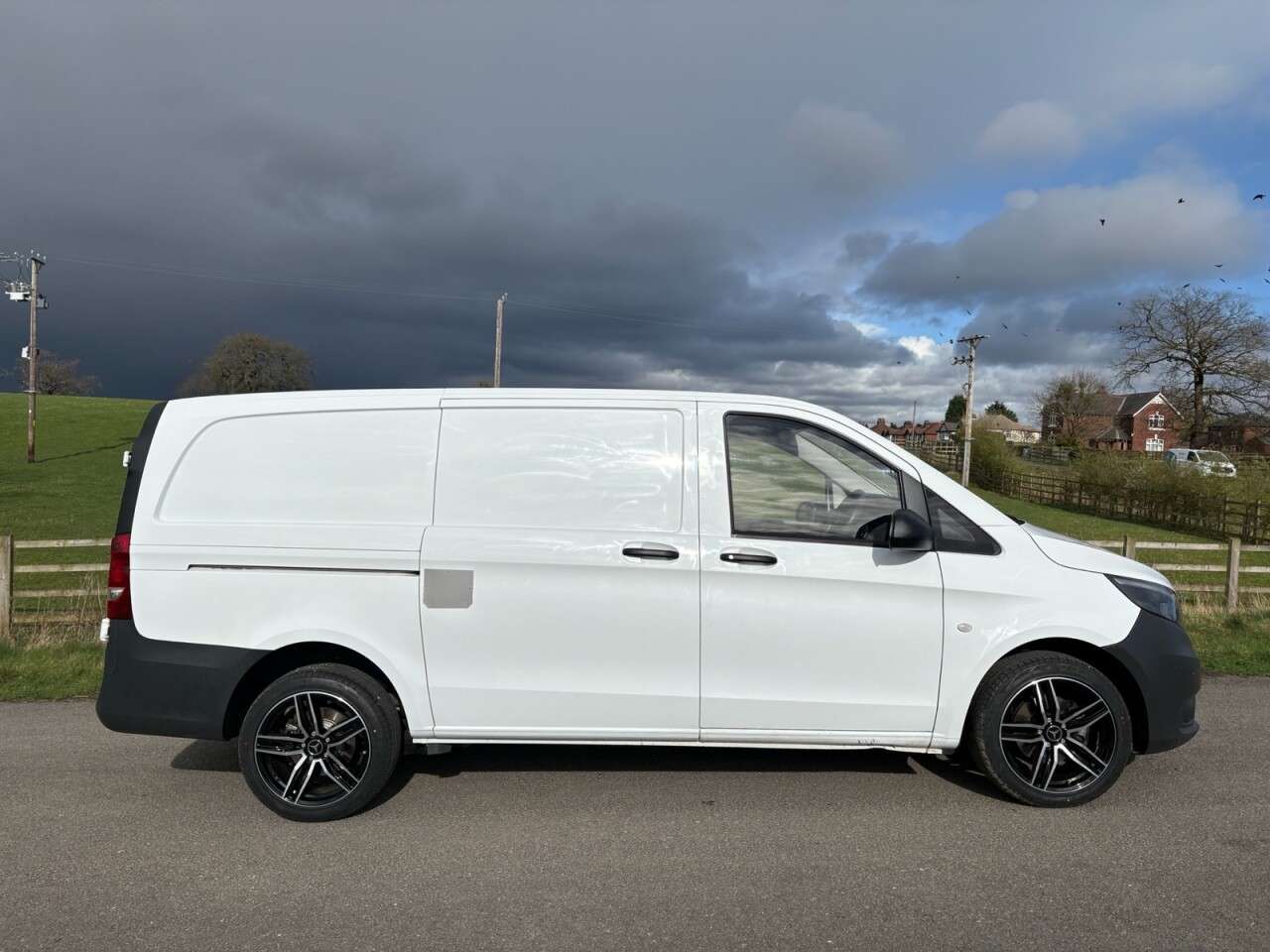 A 2018 MERCEDES-BENZ VITO 1.6 111 CDI Panel Van 6dr Diesel Manual FWD L2 Euro 6 (114 ps) A 2018 MERCEDES-BENZ VITO 1.6 111 CDI Panel Van 6dr Diesel Manual FWD L2 Euro 6 (114 ps)