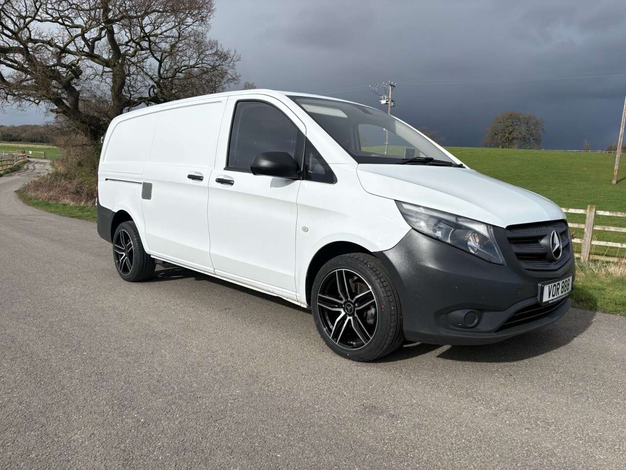 A 2018 MERCEDES-BENZ VITO 1.6 111 CDI Panel Van 6dr Diesel Manual FWD L2 Euro 6 (114 ps) A 2018 MERCEDES-BENZ VITO 1.6 111 CDI Panel Van 6dr Diesel Manual FWD L2 Euro 6 (114 ps)