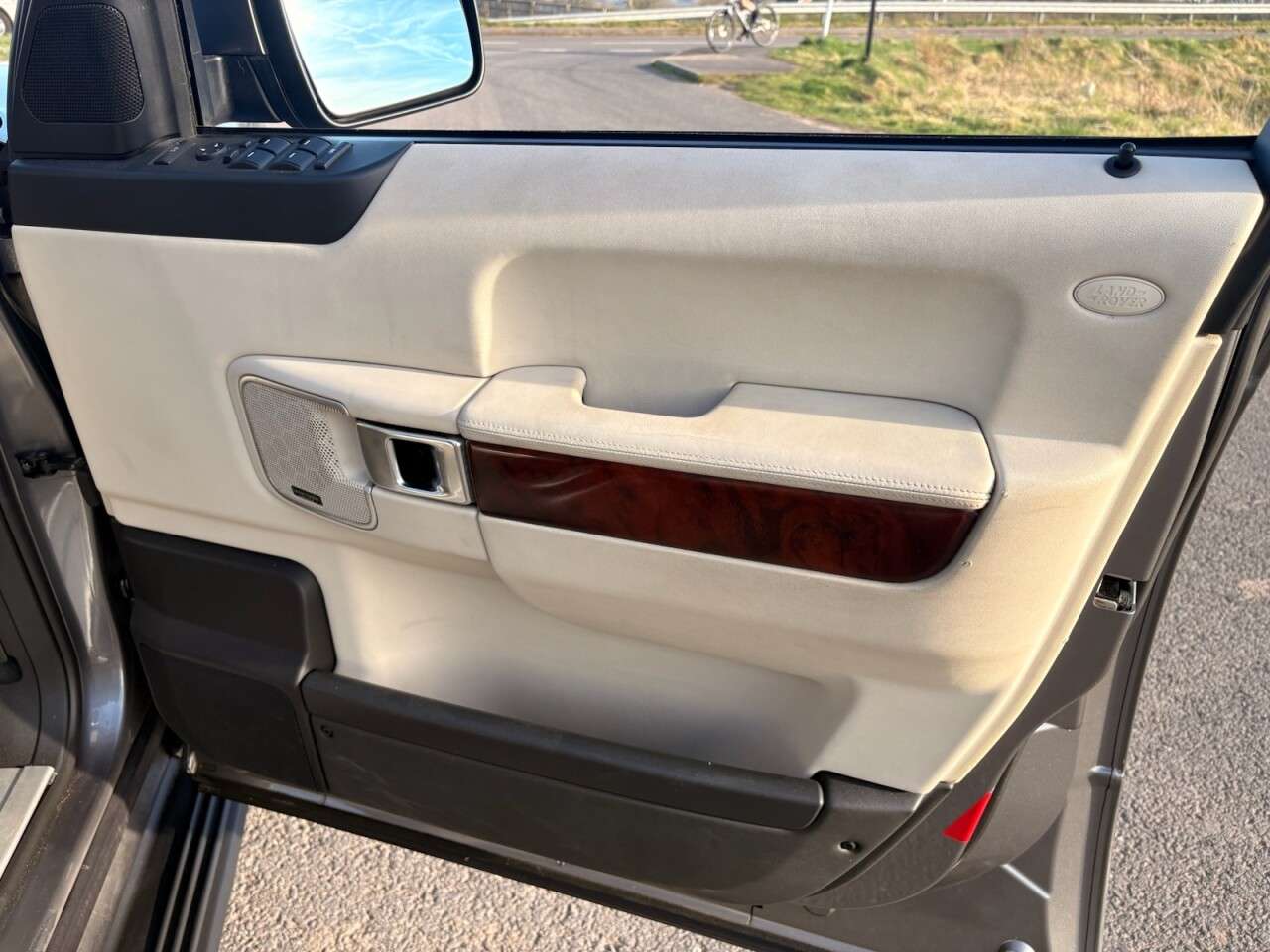 2011 LAND ROVER RANGE ROVER DIESEL ESTATE 2011 LAND ROVER RANGE ROVER DIESEL ESTATE