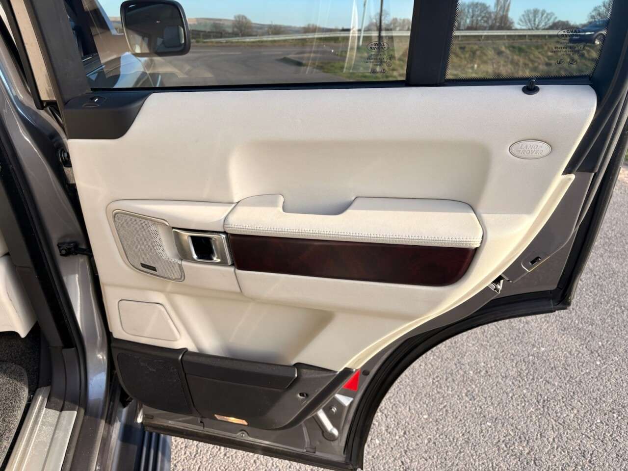 2011 LAND ROVER RANGE ROVER DIESEL ESTATE 2011 LAND ROVER RANGE ROVER DIESEL ESTATE