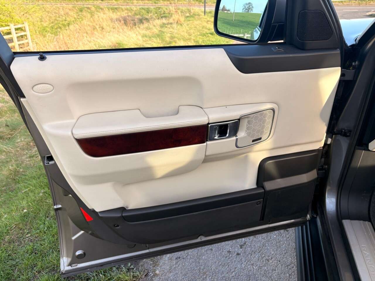 2011 LAND ROVER RANGE ROVER DIESEL ESTATE 2011 LAND ROVER RANGE ROVER DIESEL ESTATE