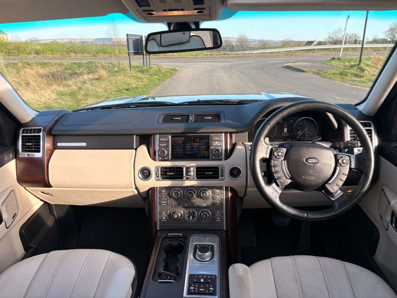 2011 LAND ROVER RANGE ROVER DIESEL ESTATE 2011 LAND ROVER RANGE ROVER DIESEL ESTATE