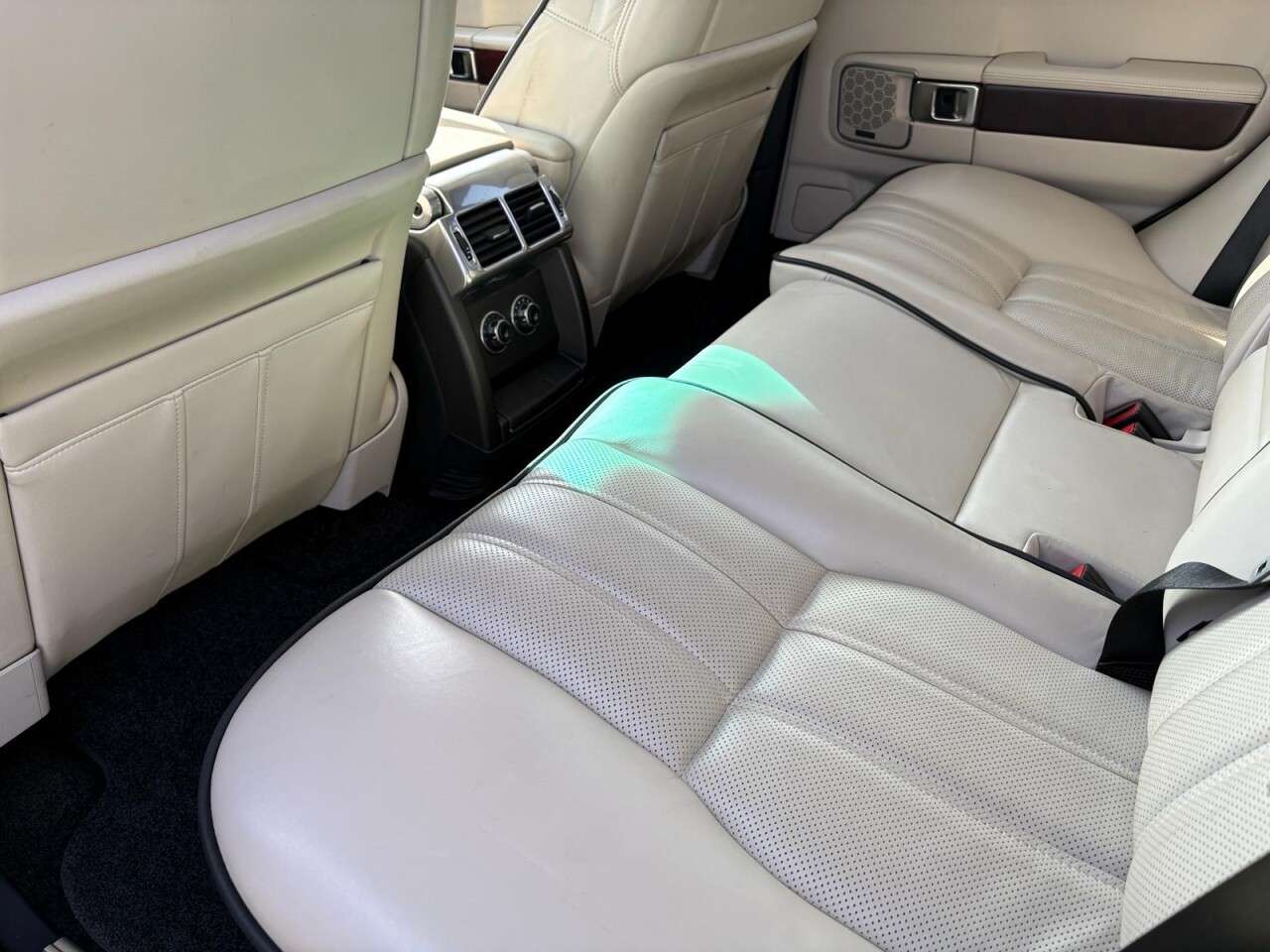 2011 LAND ROVER RANGE ROVER DIESEL ESTATE 2011 LAND ROVER RANGE ROVER DIESEL ESTATE