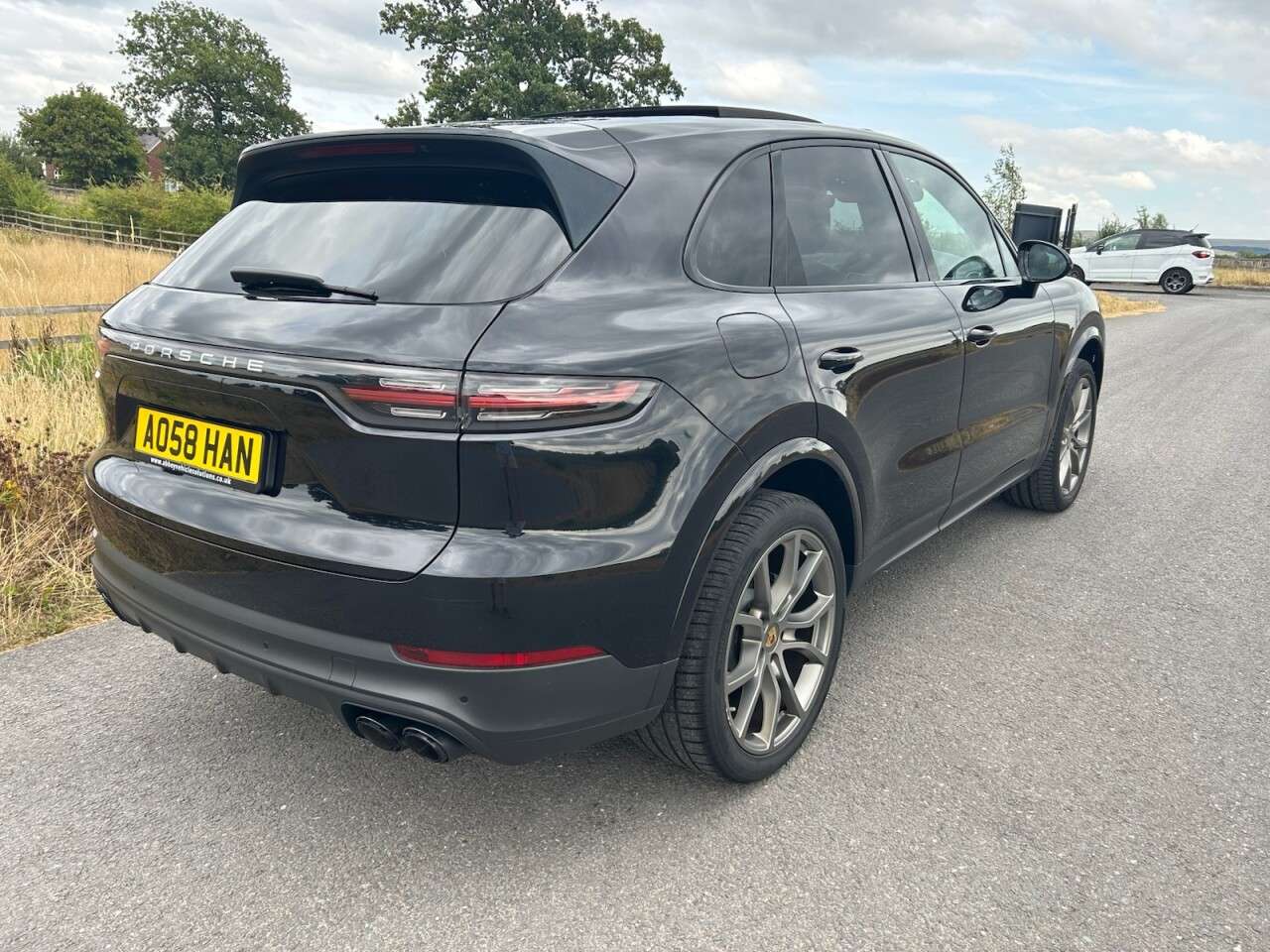 A 2019 PORSCHE CAYENNE 3.0T V6 GPF SUV 5dr Petrol TiptronicS 4WD Euro 6 (s/s) (340 ps) A 2019 PORSCHE CAYENNE 3.0T V6 GPF SUV 5dr Petrol TiptronicS 4WD Euro 6 (s/s) (340 ps)