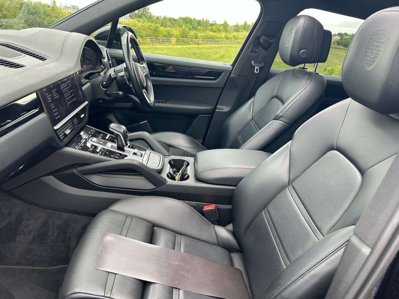 2019 PORSCHE CAYENNE 2019 PORSCHE CAYENNE