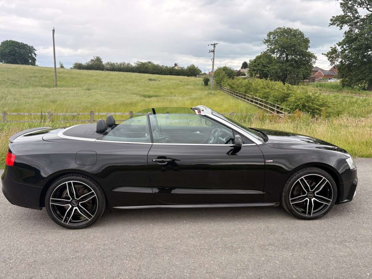 A 2015 AUDI A5 CABRIOLET 2.0 TDI S line Special Edition Plus Convertible 2dr Diesel Multitronic Euro A 2015 AUDI A5 CABRIOLET 2.0 TDI S line Special Edition Plus Convertible 2dr Diesel Multitronic Euro