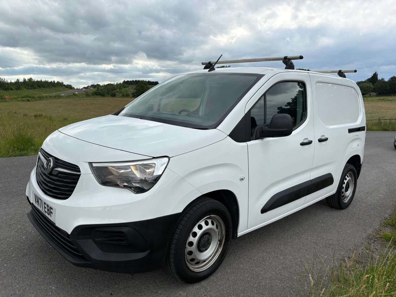 A 2021 VAUXHALL COMBO 1.5 Turbo D 2300 Dynamic Panel Van 4dr Diesel Manual L1 H1 Euro 6 (100 ps) A 2021 VAUXHALL COMBO 1.5 Turbo D 2300 Dynamic Panel Van 4dr Diesel Manual L1 H1 Euro 6 (100 ps)