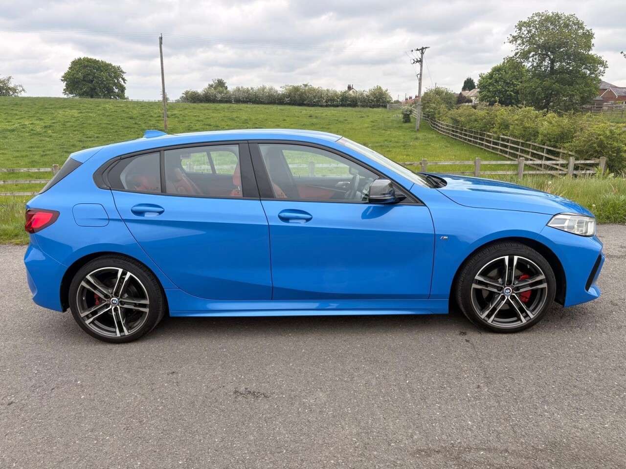 A 2020 BMW 1 SERIES 1.5 118i M Sport Hatchback 5dr Petrol DCT Euro 6 (s/s) (140 ps) SUPERB COND A 2020 BMW 1 SERIES 1.5 118i M Sport Hatchback 5dr Petrol DCT Euro 6 (s/s) (140 ps) SUPERB COND