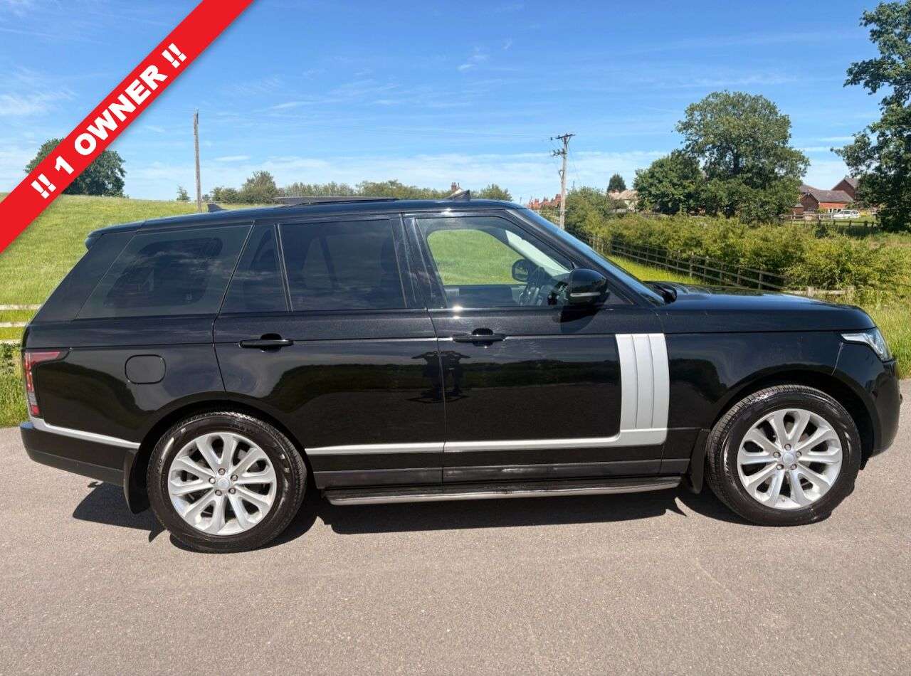 A 2015 LAND ROVER RANGE ROVER 3.0 TD V6 Vogue SUV 5dr Diesel Auto 4WD Euro 5 (s/s) (258 ps) FULL HISTORY A 2015 LAND ROVER RANGE ROVER 3.0 TD V6 Vogue SUV 5dr Diesel Auto 4WD Euro 5 (s/s) (258 ps) FULL HISTORY