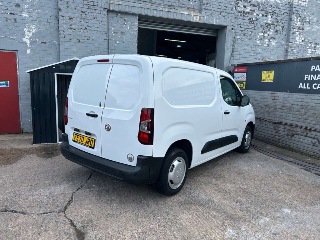 A 2020 VAUXHALL COMBO 1.5 Turbo D 2000 Edition Panel Van 4dr Diesel Manual L1 H1 Euro 6 (s/s) (10 A 2020 VAUXHALL COMBO 1.5 Turbo D 2000 Edition Panel Van 4dr Diesel Manual L1 H1 Euro 6 (s/s) (10