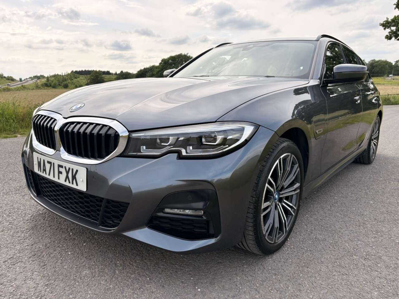 A 2021 BMW 3 SERIES 2.0 330e 12kWh M Sport Touring 5dr Petrol Plug-in Hybrid Auto Euro 6 (s/s) A 2021 BMW 3 SERIES 2.0 330e 12kWh M Sport Touring 5dr Petrol Plug-in Hybrid Auto Euro 6 (s/s)